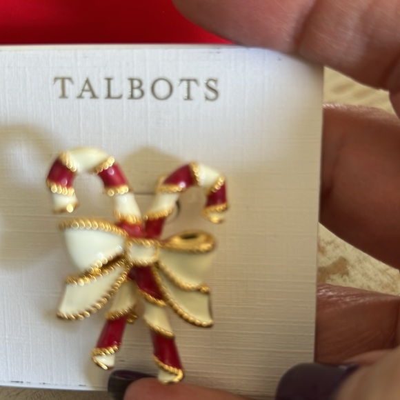 New with Tags Talbots Candy Cane Christmas Brooch with a Bow - Picture 3 of 4